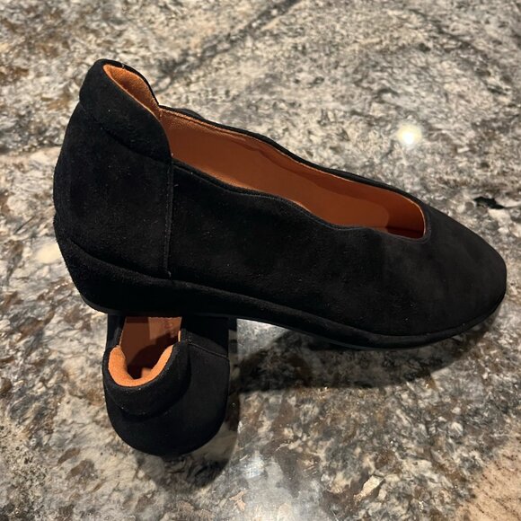 Bellara Genuine Suede Ballerina Flats - Picture 2 of 9